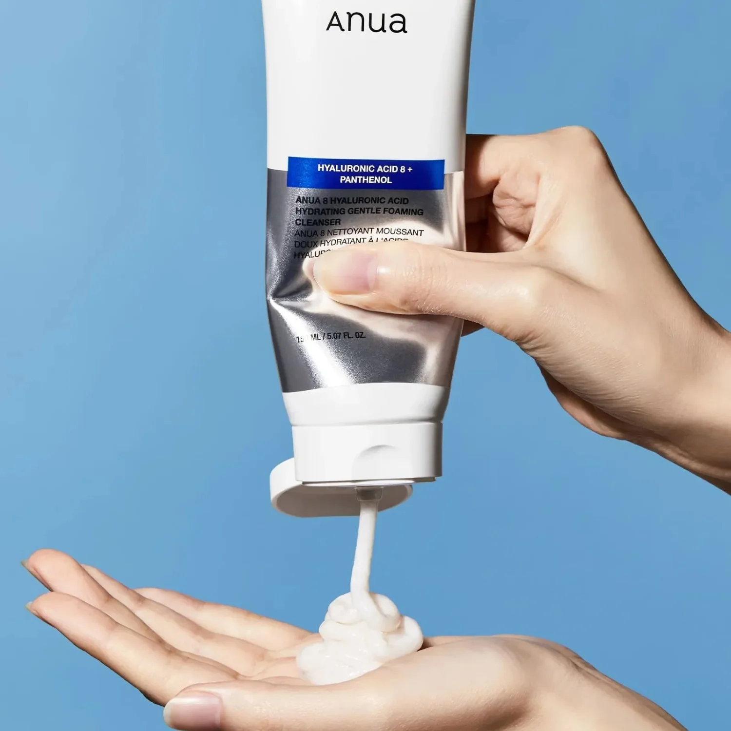 8 Hyaluronic Acid Hydrating Gentle Foaming Cleanser [150ml] - Image 4
