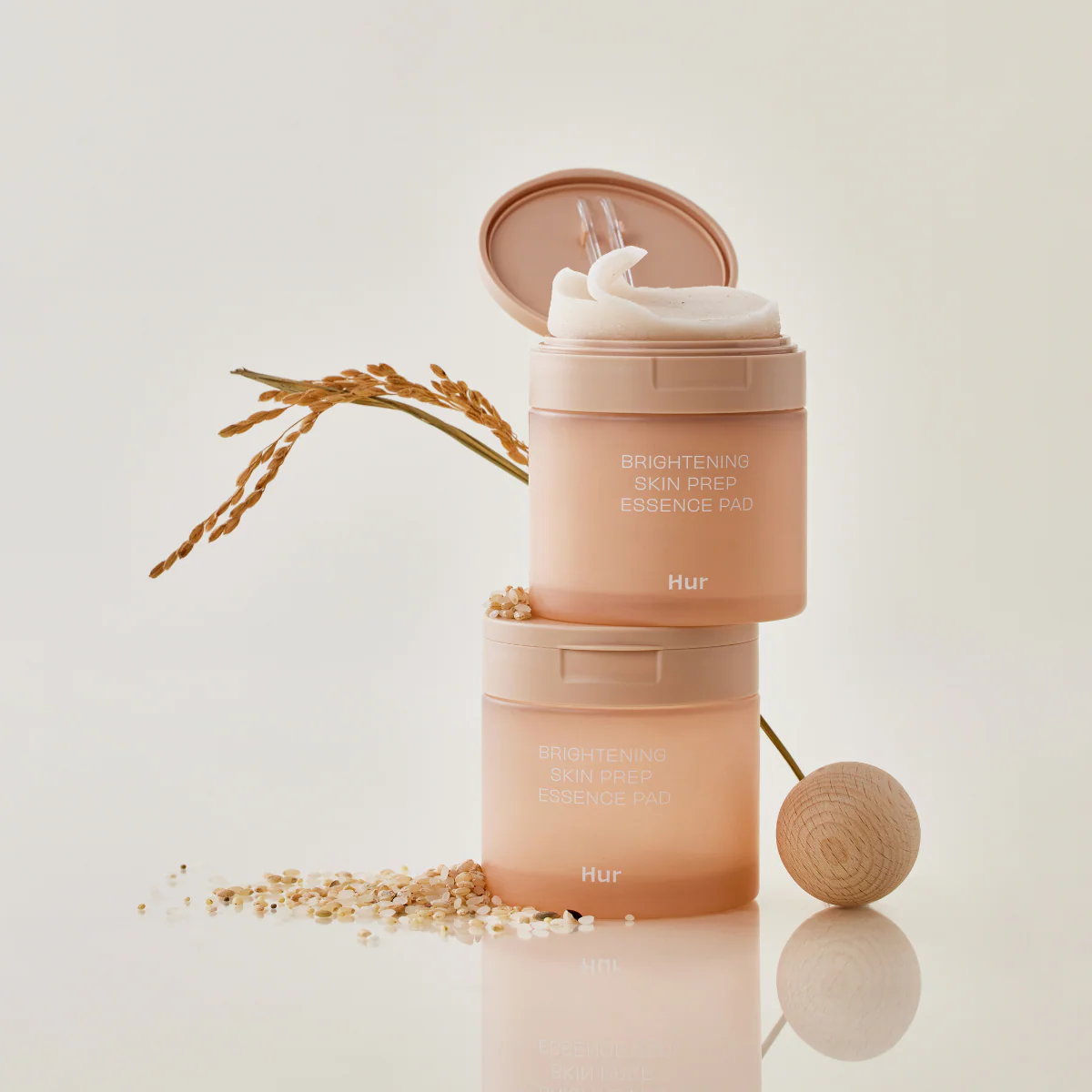 Brightening Skin Prep Essence Pad 70pcs - Image 3
