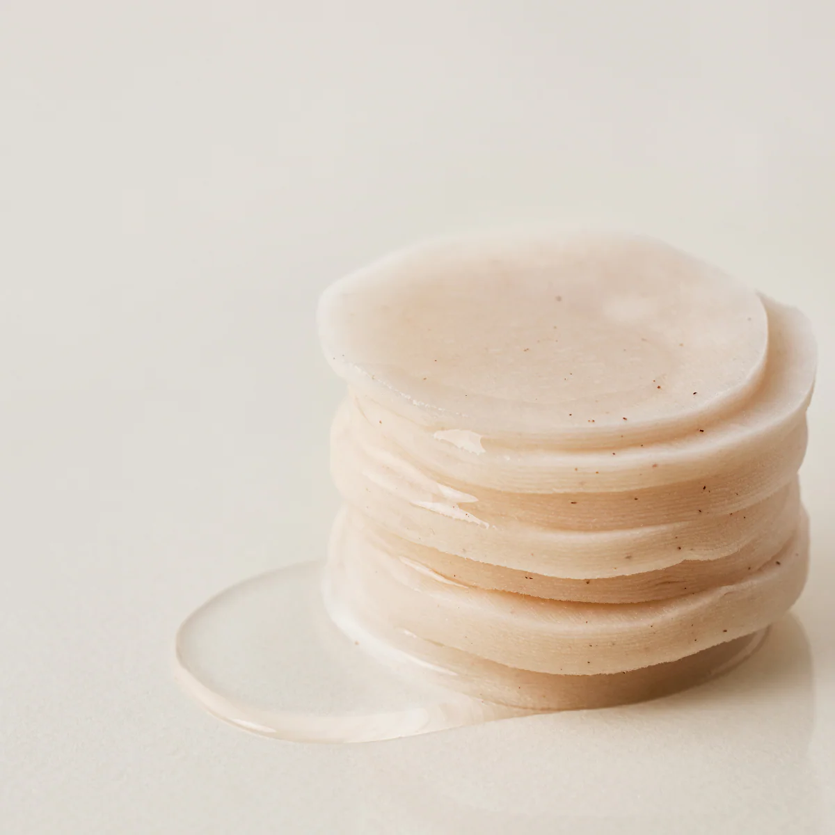 Brightening Skin Prep Essence Pad 70pcs - Image 4