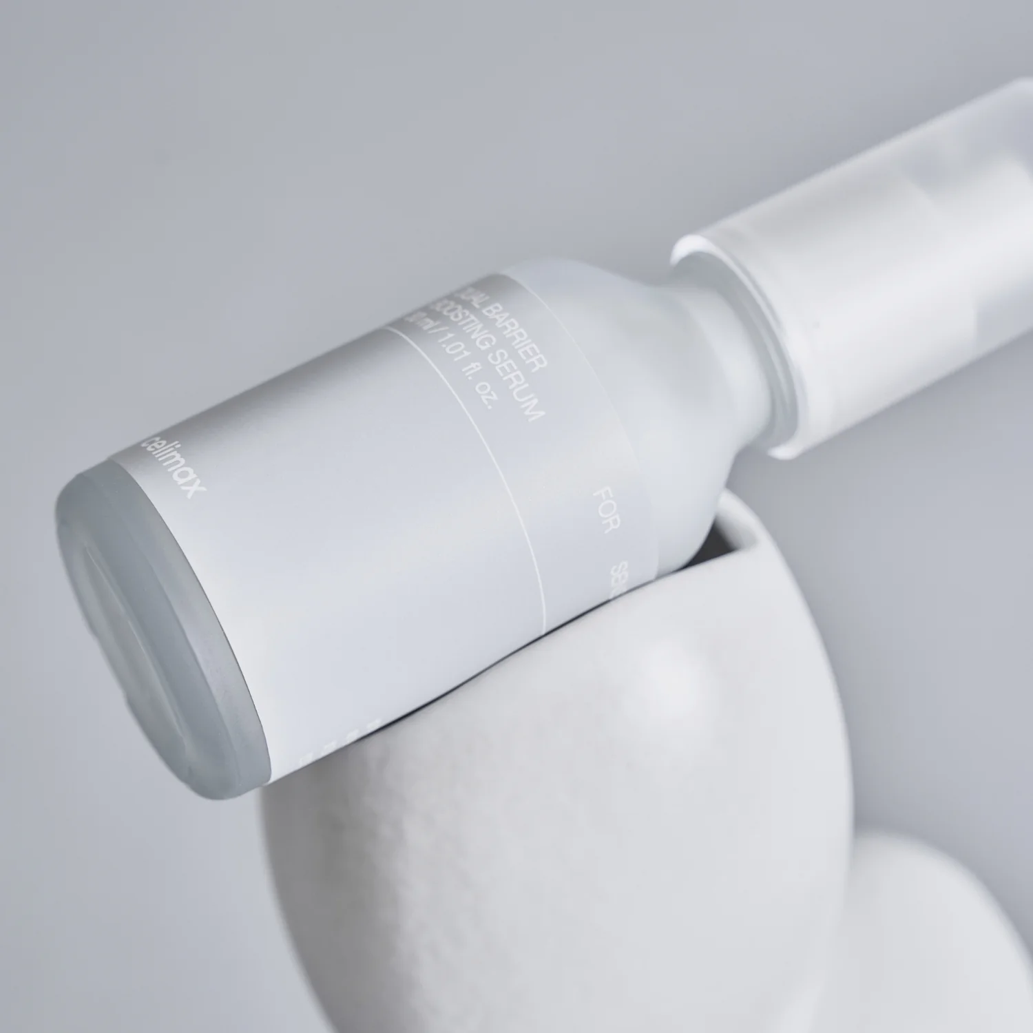 Dual Barrier Boosting Serum 30ml - Image 4