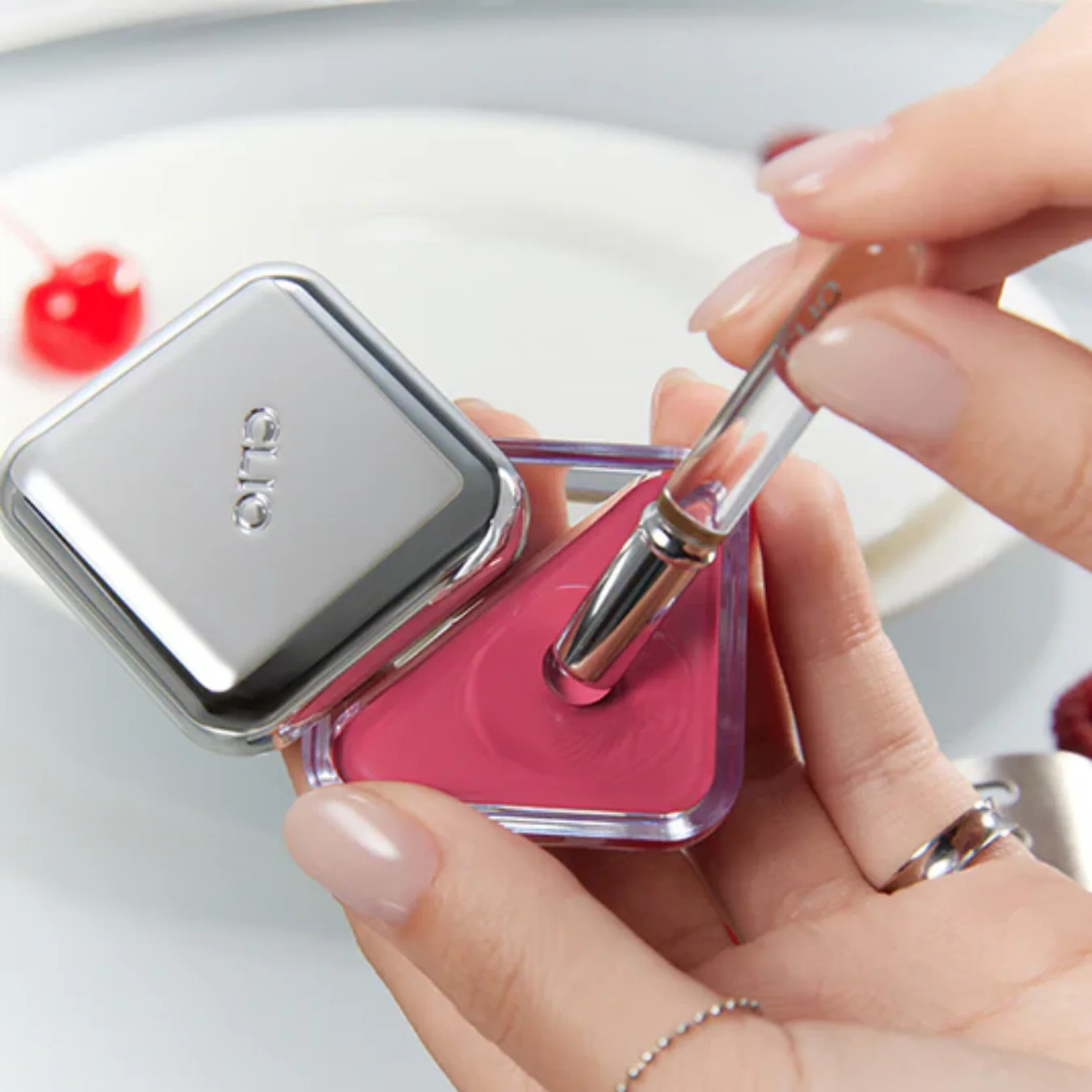Essential Lipcheek Tap - Image 3