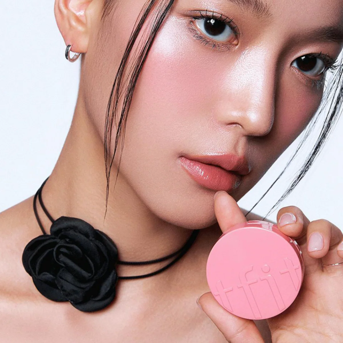 Fluffy Velvet Cushion Blush (5 Shades) - Image 3
