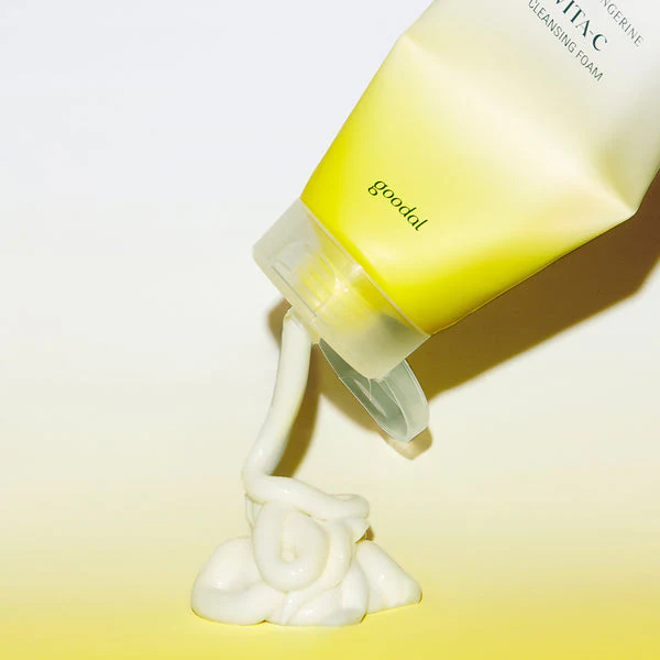 Green Tangerine Vita C Cleansing Foam New 150ml - Image 2