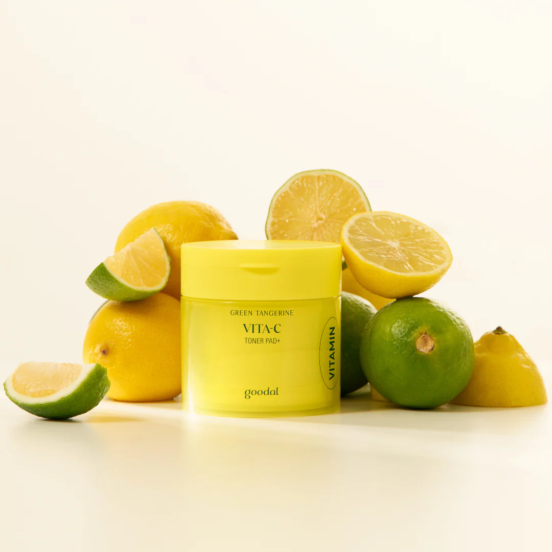 Green Tangerine Vita-C Dark Spot Care Pad (70 pads) - Image 3