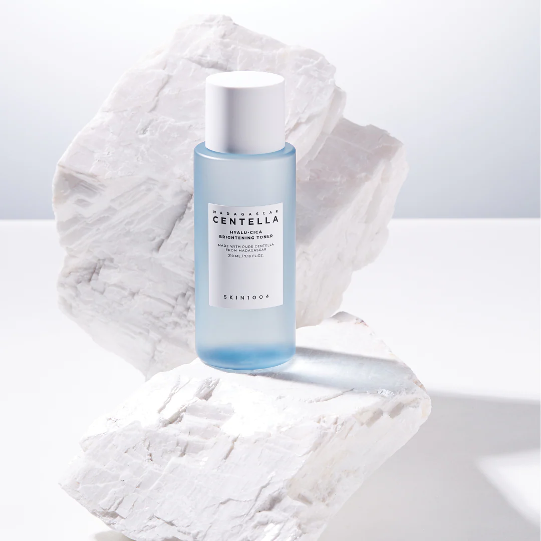 Madagascar Centella Hyalu-Cica Brightening Toner 210ml - Image 2