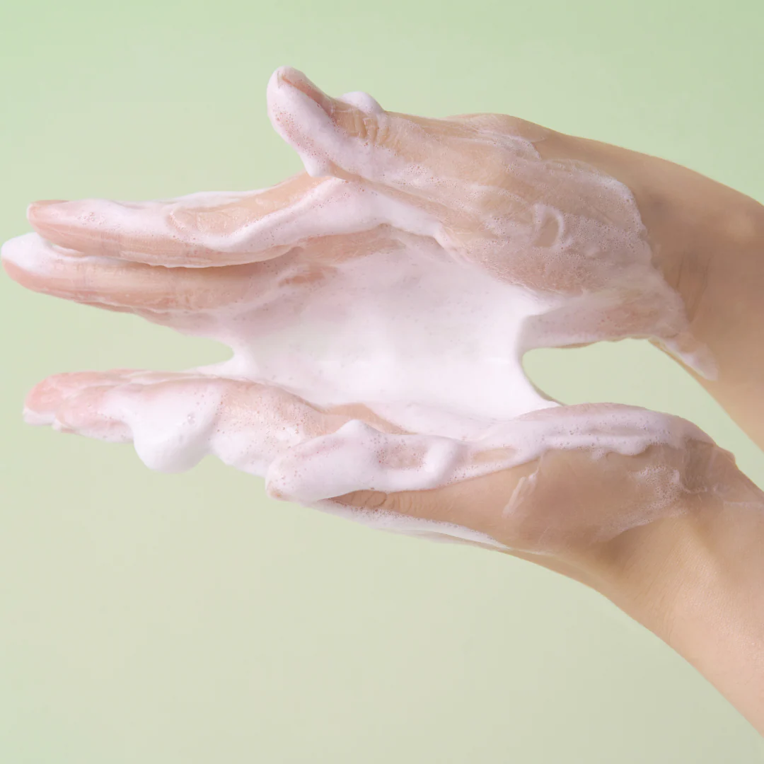 Madagascar Centella Tea-trica BHA Foam 125ml - Image 5