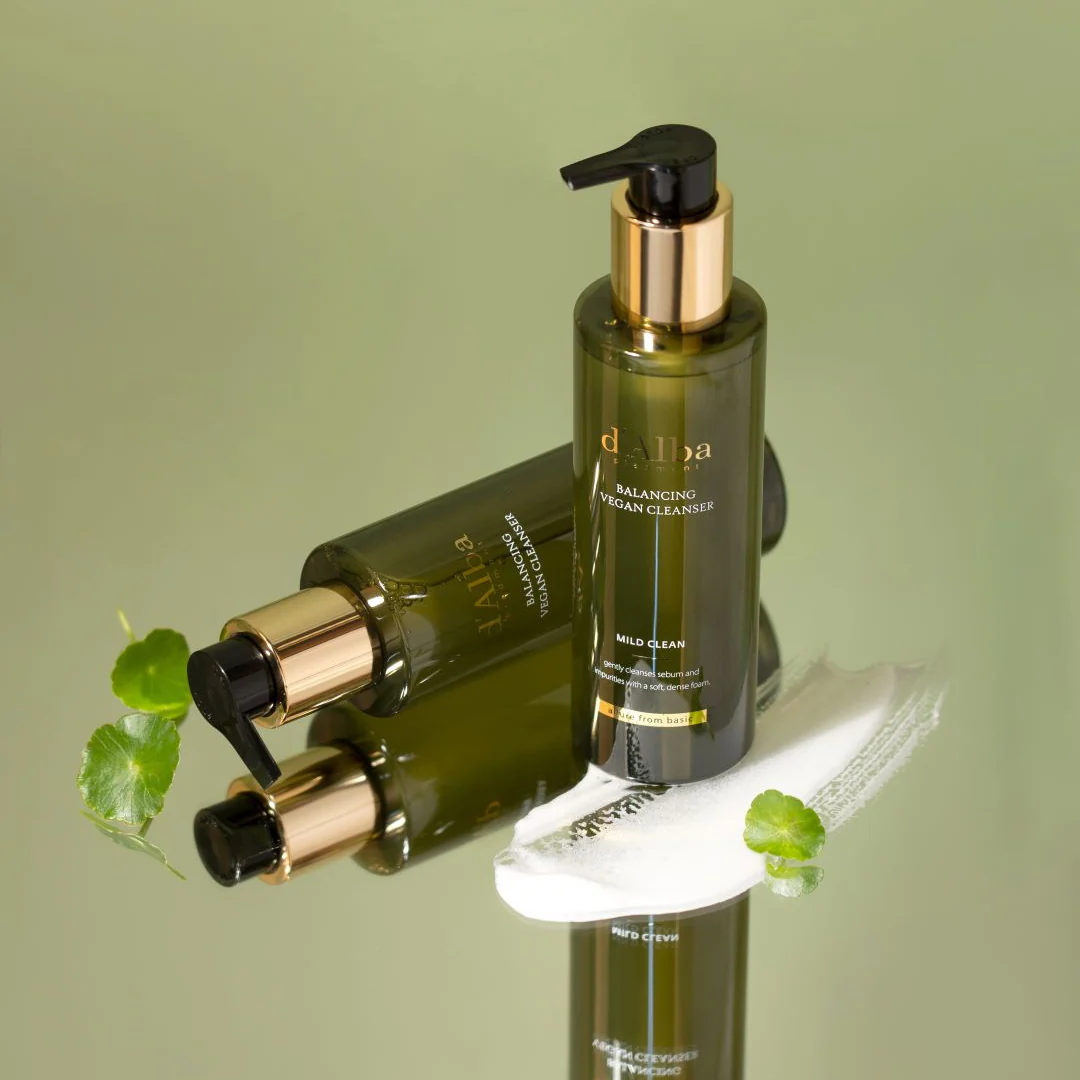 Mild Skin Balancing Vegan Cleanser 200ml - Image 3