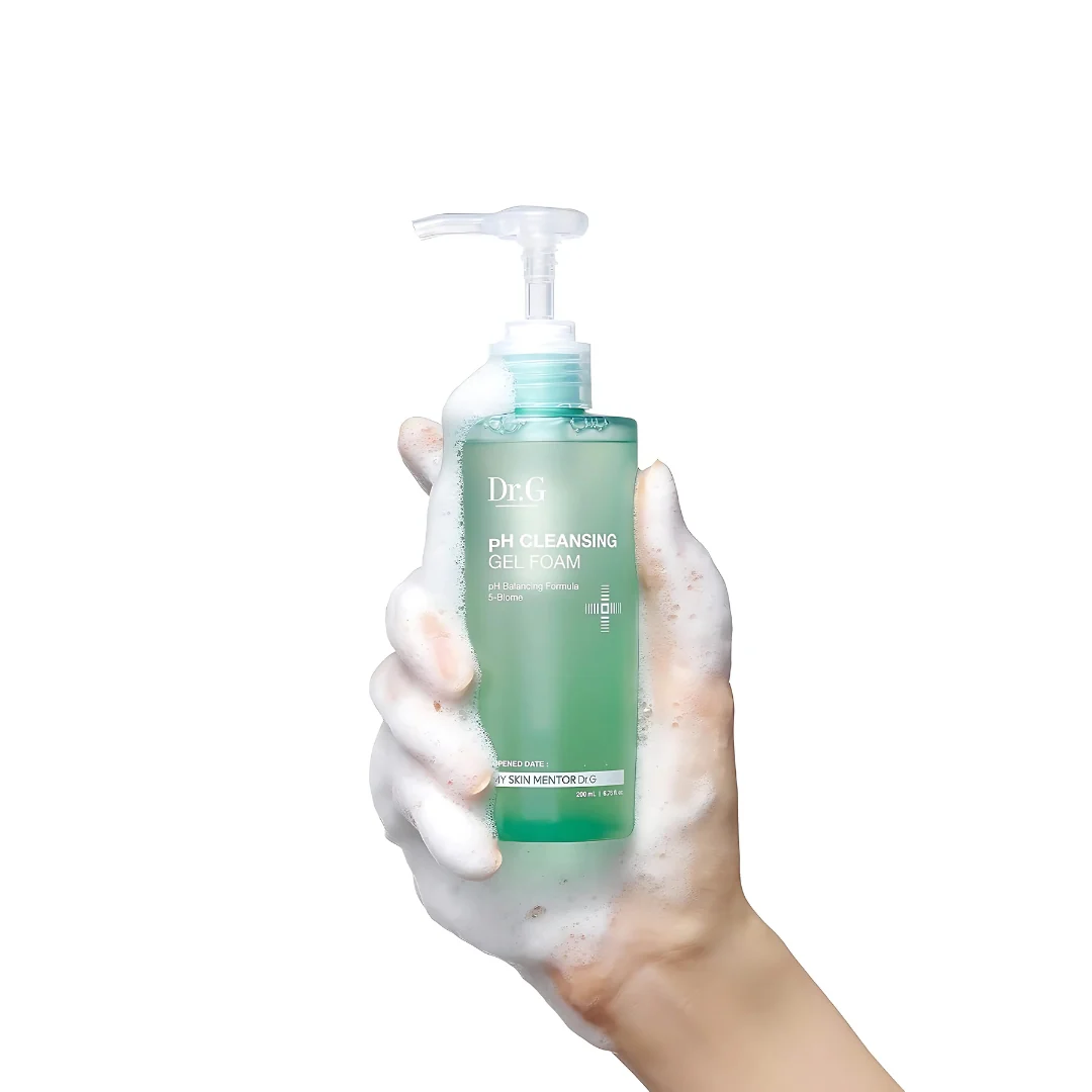 pH Cleansing Gel Foam 200ml - Image 5