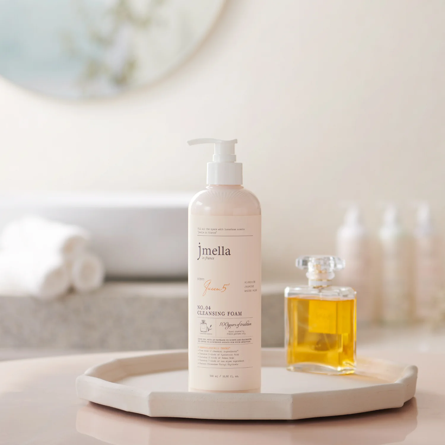 Queen 5 Cleansing Foam [500ml] - Image 2