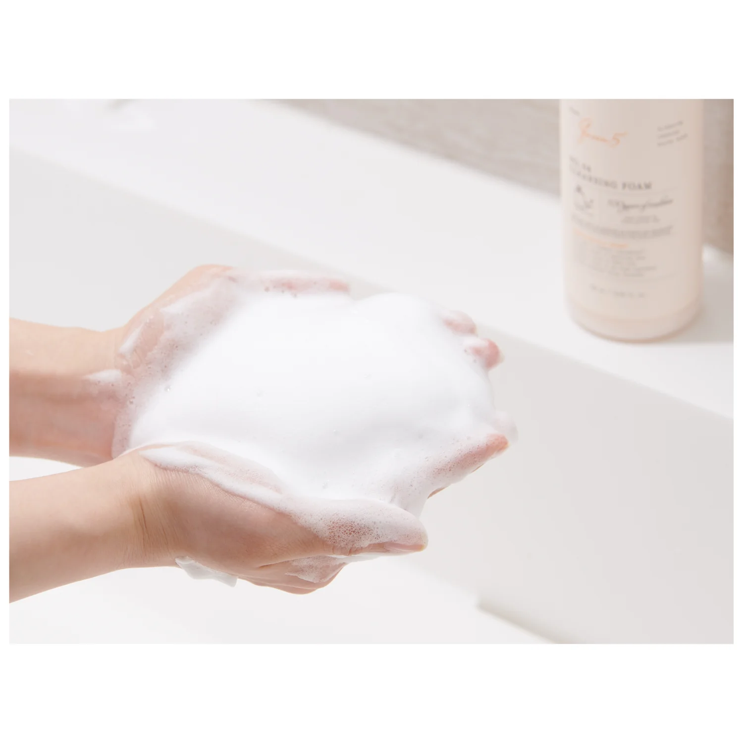 Queen 5 Cleansing Foam [500ml] - Image 3