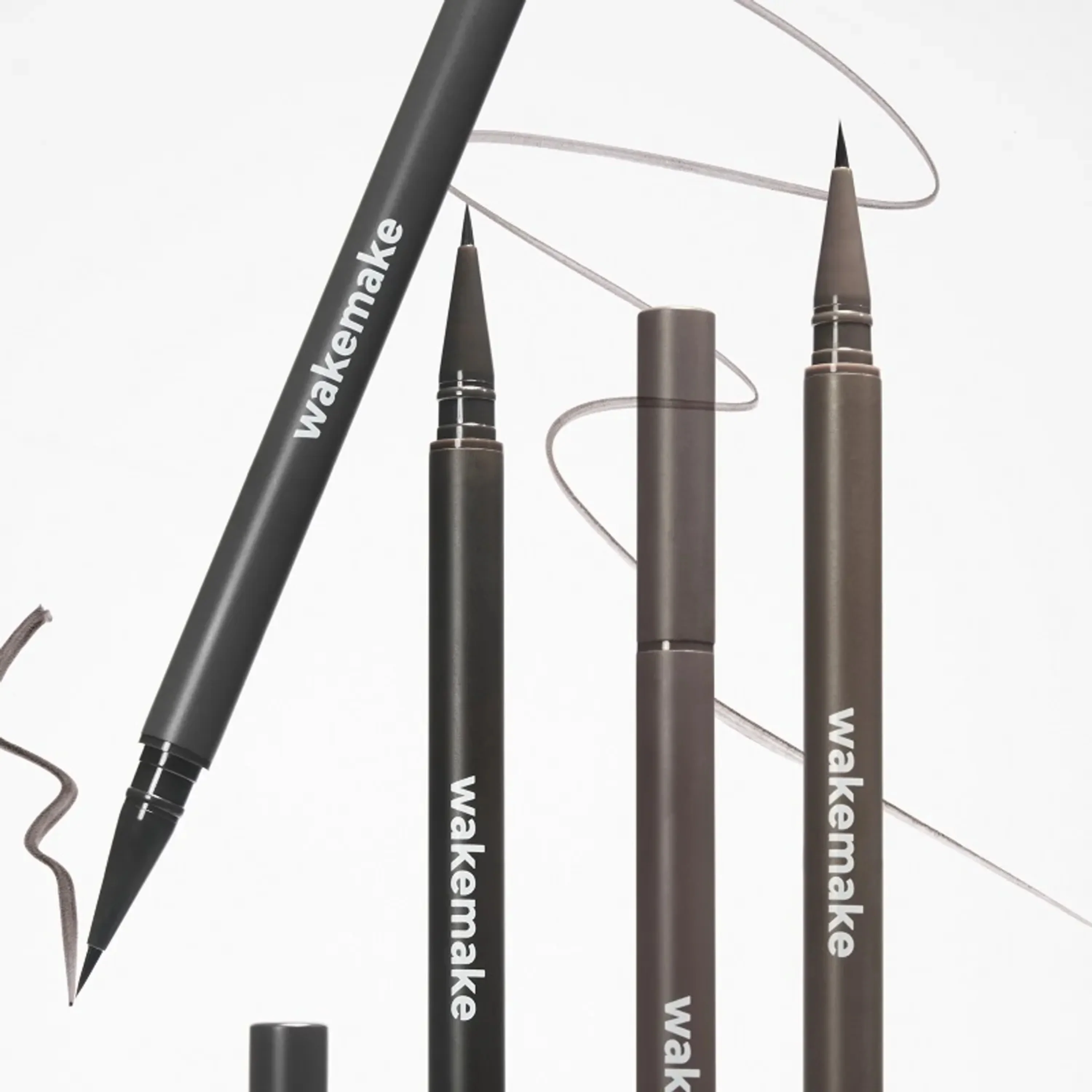 Real Defining Brush Liner - Image 2