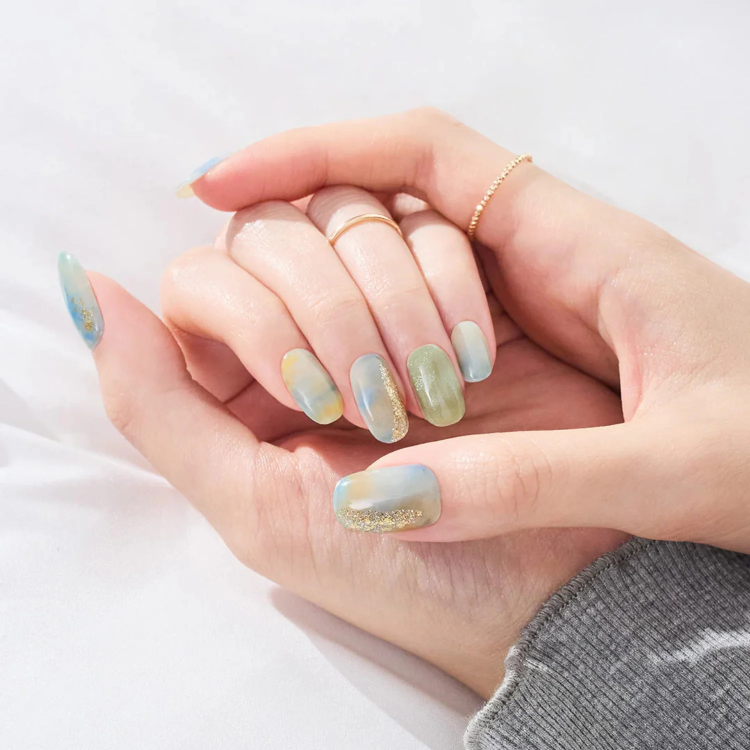 Semi-Cured Gel Nail - N 18:00 Veil - Image 2