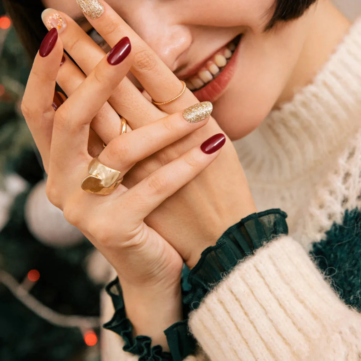 Semi-Cured Gel Nail - N Poinsettia - Image 2