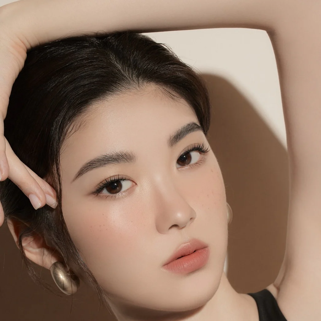 Shaper Defining Eyebrow Pencil - Image 12