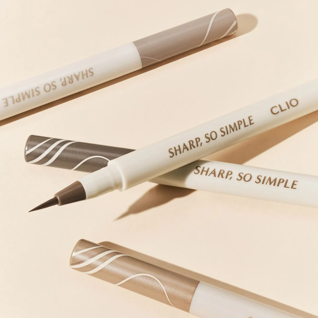 Sharp So Simple Shade Brush Liner - Image 3