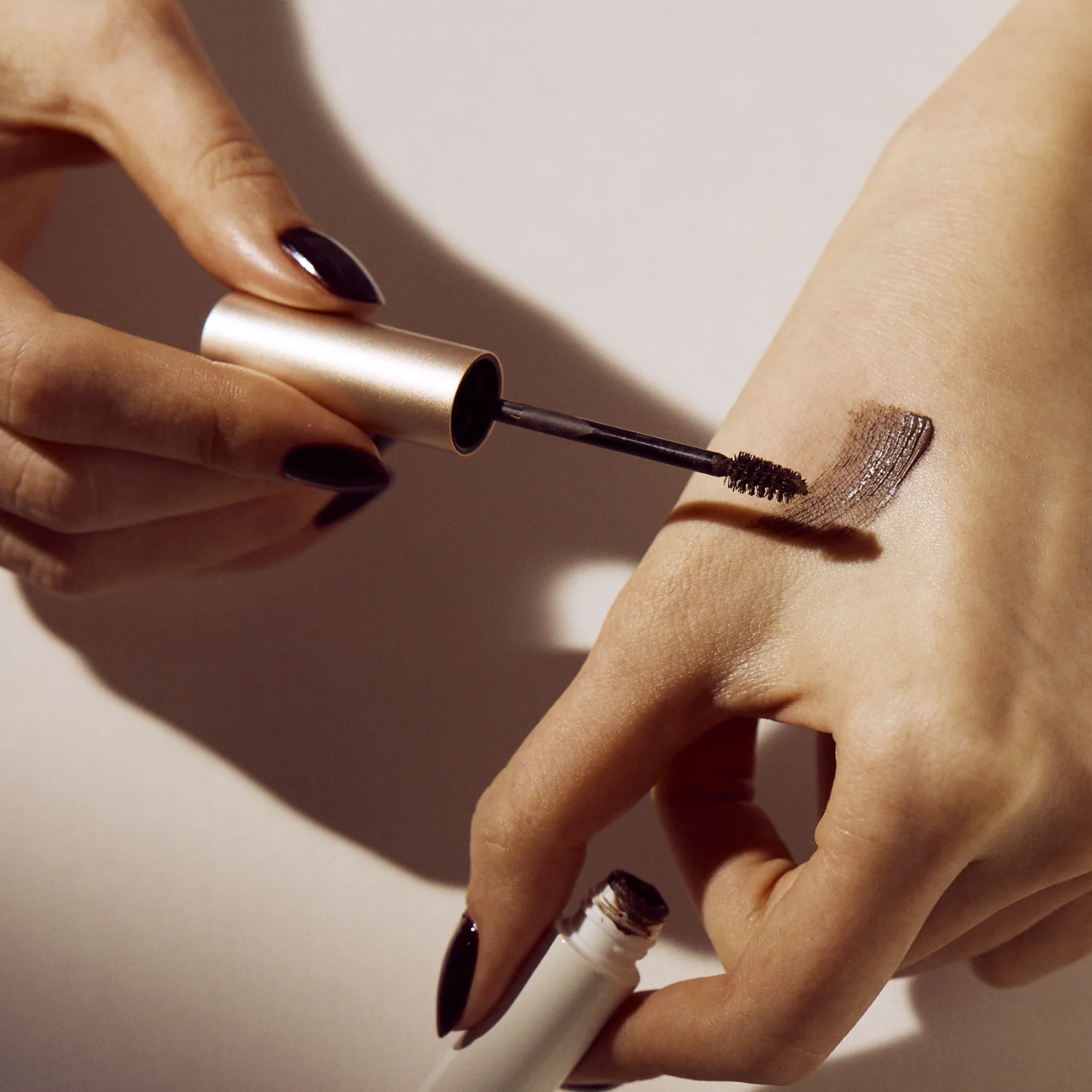 Signature Brow Shaper - Image 5