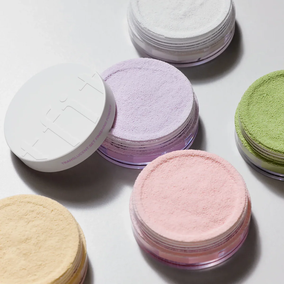 Translucent Set Finishing Powder - Image 2