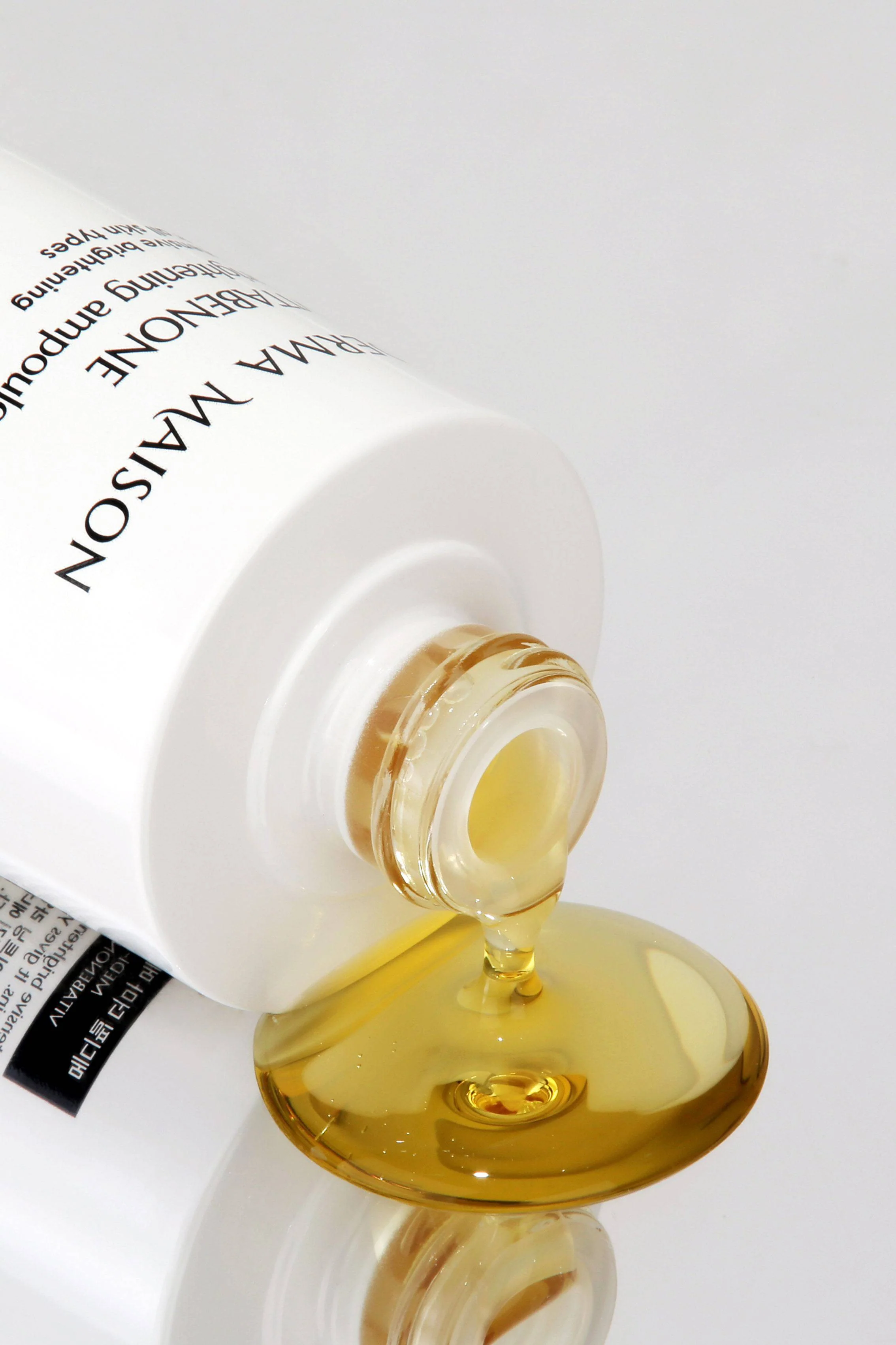 Vitabenone Brightening Ampoule [100ml] - Image 3
