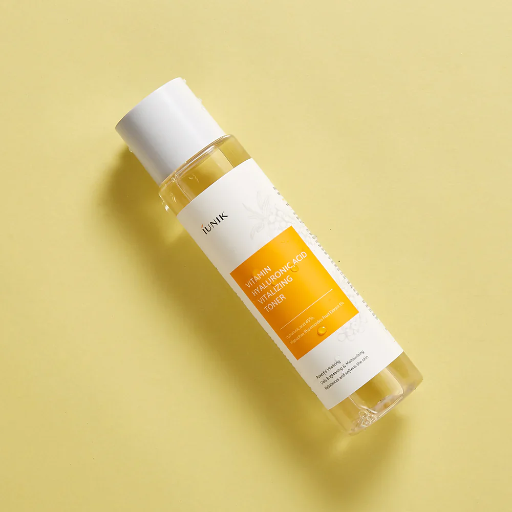 Vitamin Hyaluronic Acid Vitalizing Toner 200ml - Image 2